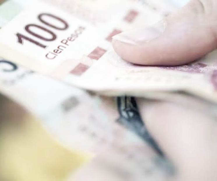Cierra peso en sexenio con 19.70 por dólar Cierra peso en sexenio con 19.70 por dólar