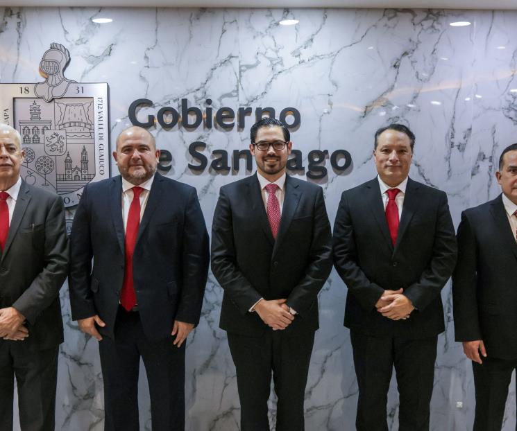 Avalan regidores de Santiago a 4 funcionarios Avalan regidores de Santiago a 4 funcionarios