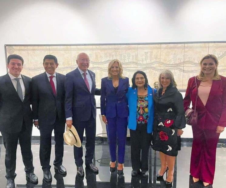 Aborda Samuel tema del tren internacional con Claudia Aborda Samuel tema del tren internacional con Claudia