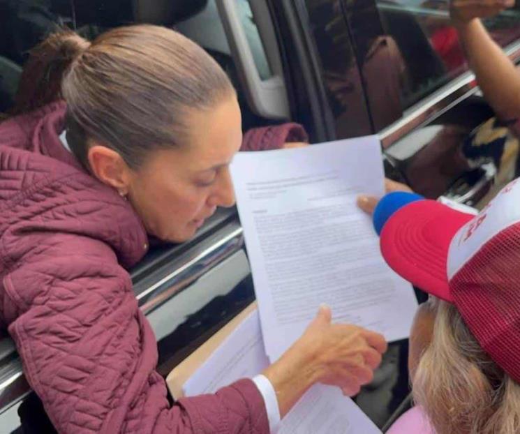 Sheinbaum llega a Acapulco para evaluar daños del huracán John Sheinbaum llega a Acapulco para evaluar daños del huracán John