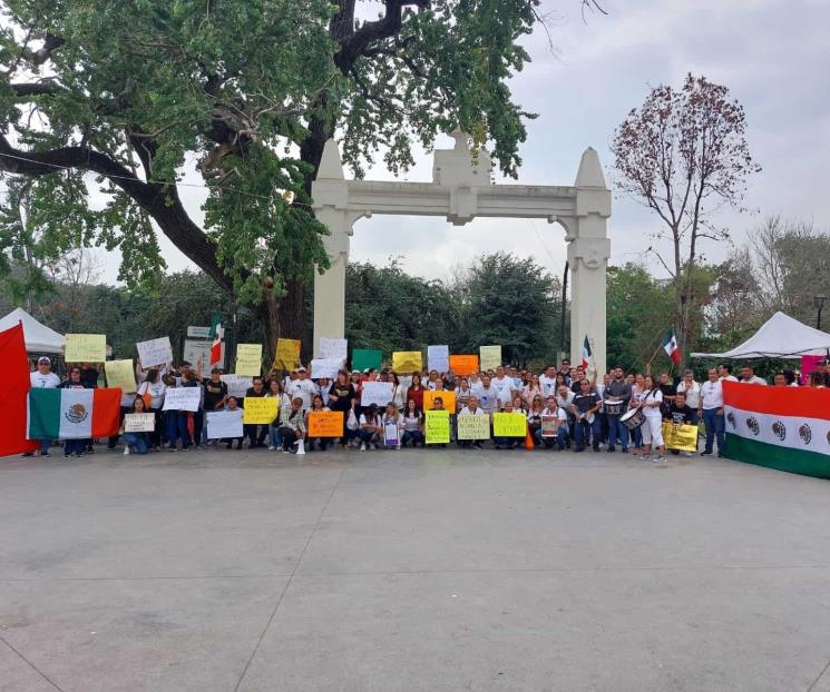 Llevan trabajadores del PJF su protesta a la Alameda Llevan trabajadores del PJF su protesta a la Alameda