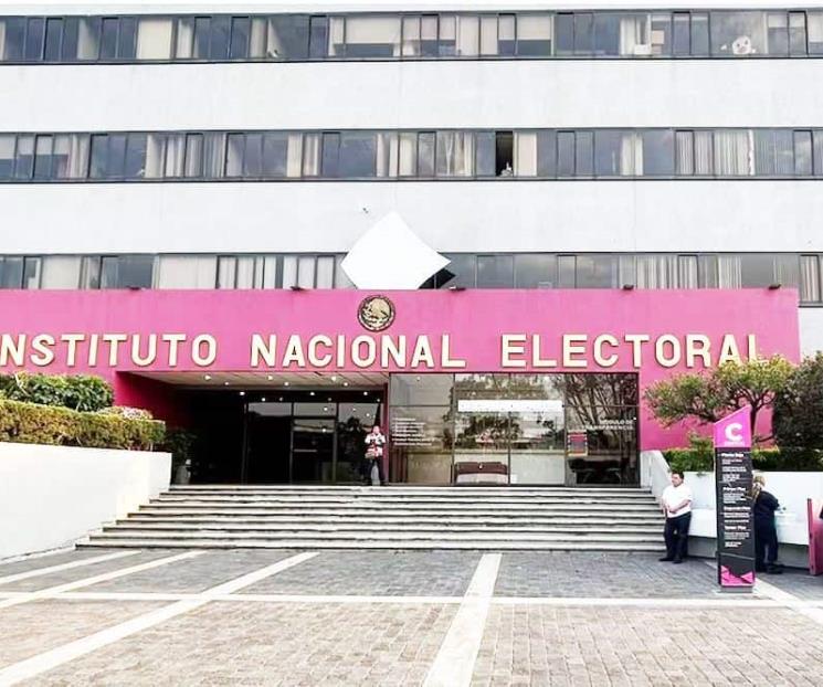Denuncia INE conflicto de intereses en amparos