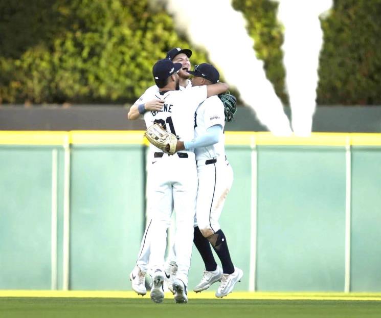 Aventajan Detroit y Yanquis en series
