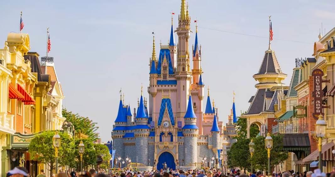 Disney inundado tras paso del huracán Milton