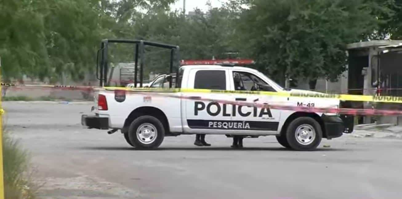 Una intensa movilización policiaca se registró en el municipio de Pesquería, al reportarse la presunta privación ilegal de la libertad de una menor, por hombres armados, quienes se enfrentaron con policías municipales, en la Colonia Villas Regina.