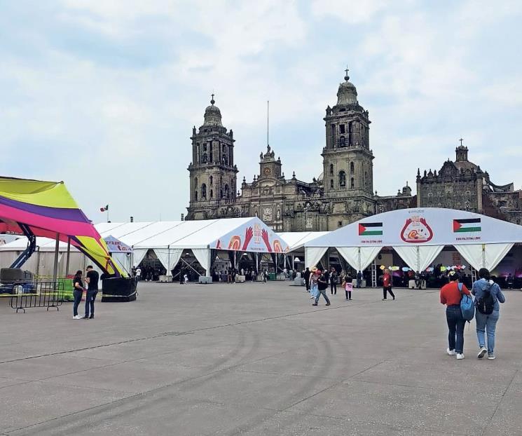 FIL Zócalo está acaparada por el FCE y tiene un sesgo político