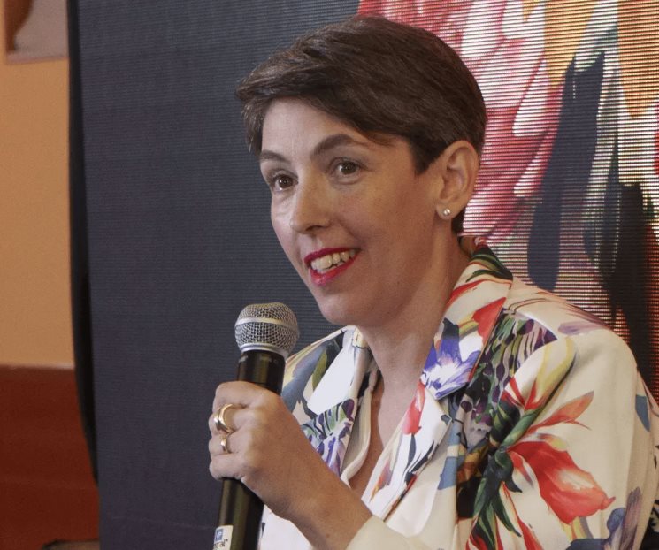 Más vida, menos rosa: directora Tec lanza documental sobre cáncer Más vida, menos rosa: directora Tec lanza documental sobre cáncer