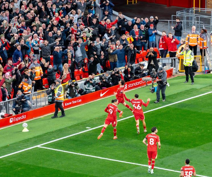 Liverpool vence al Chelsea Liverpool vence al Chelsea