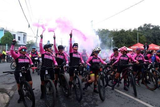 Promueve SN la prevención del cáncer de mama con la ‘Marea Rosa’