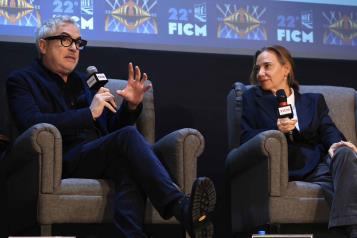 Anima Cuarón a jóvenes a hacer cine