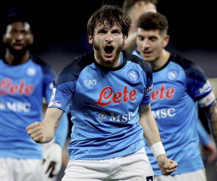 Napoli vence 2-0 al Milán Napoli vence 2-0 al Milán