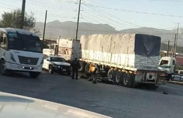 Muere en choque de motocicleta Muere en choque de motocicleta