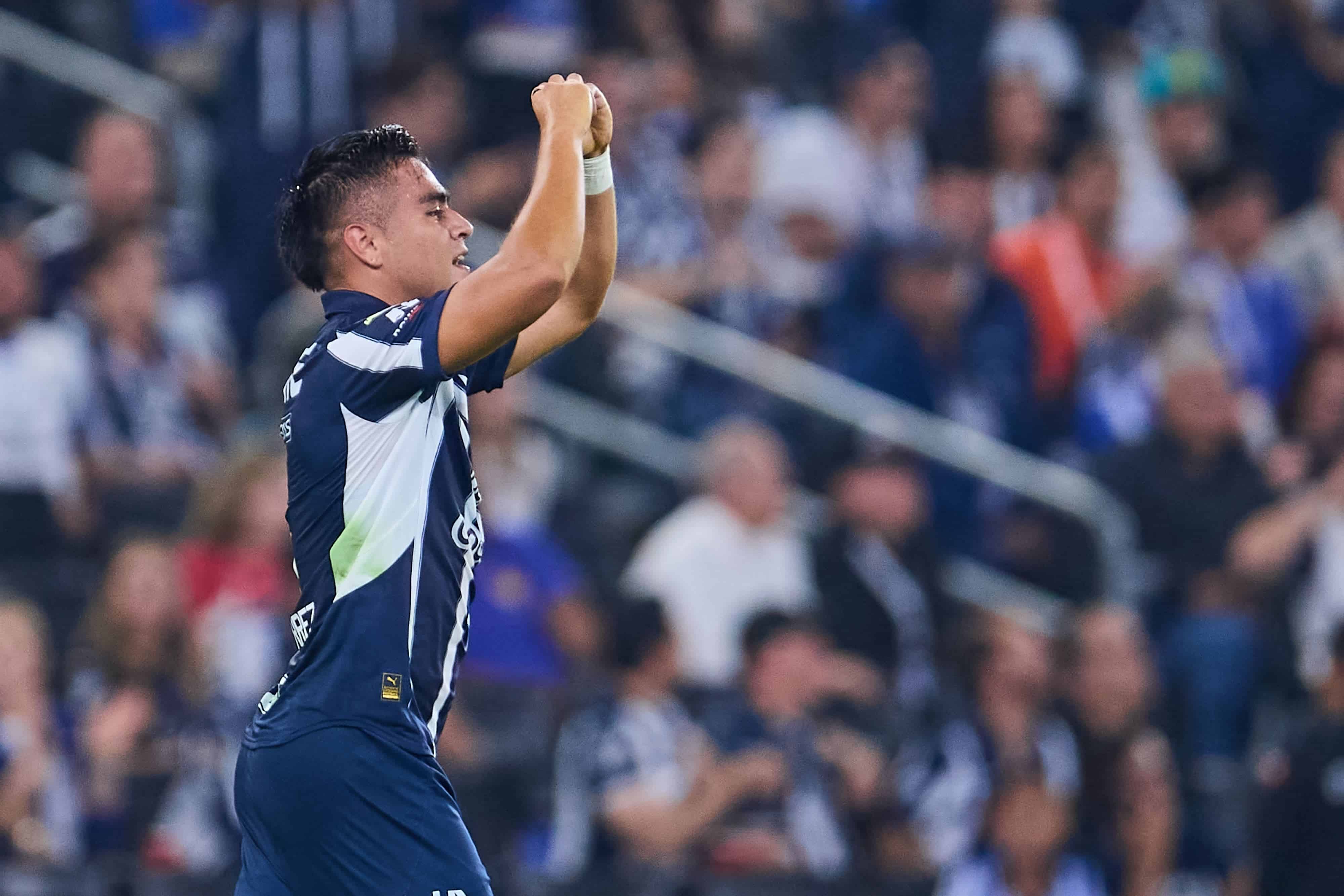 Edson Gutiérrez abre el marcador.