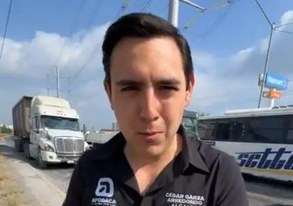 Supervisa César obras en carretera Mezquital-Santa Rosa