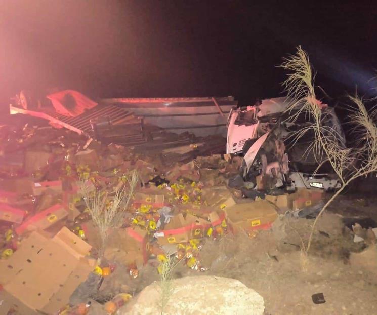 Muere conductor en volcadura de tráiler en Anáhuac Muere conductor en volcadura de tráiler en Anáhuac