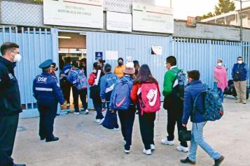 Estudiantes solo podrán recibir una beca gubernamental