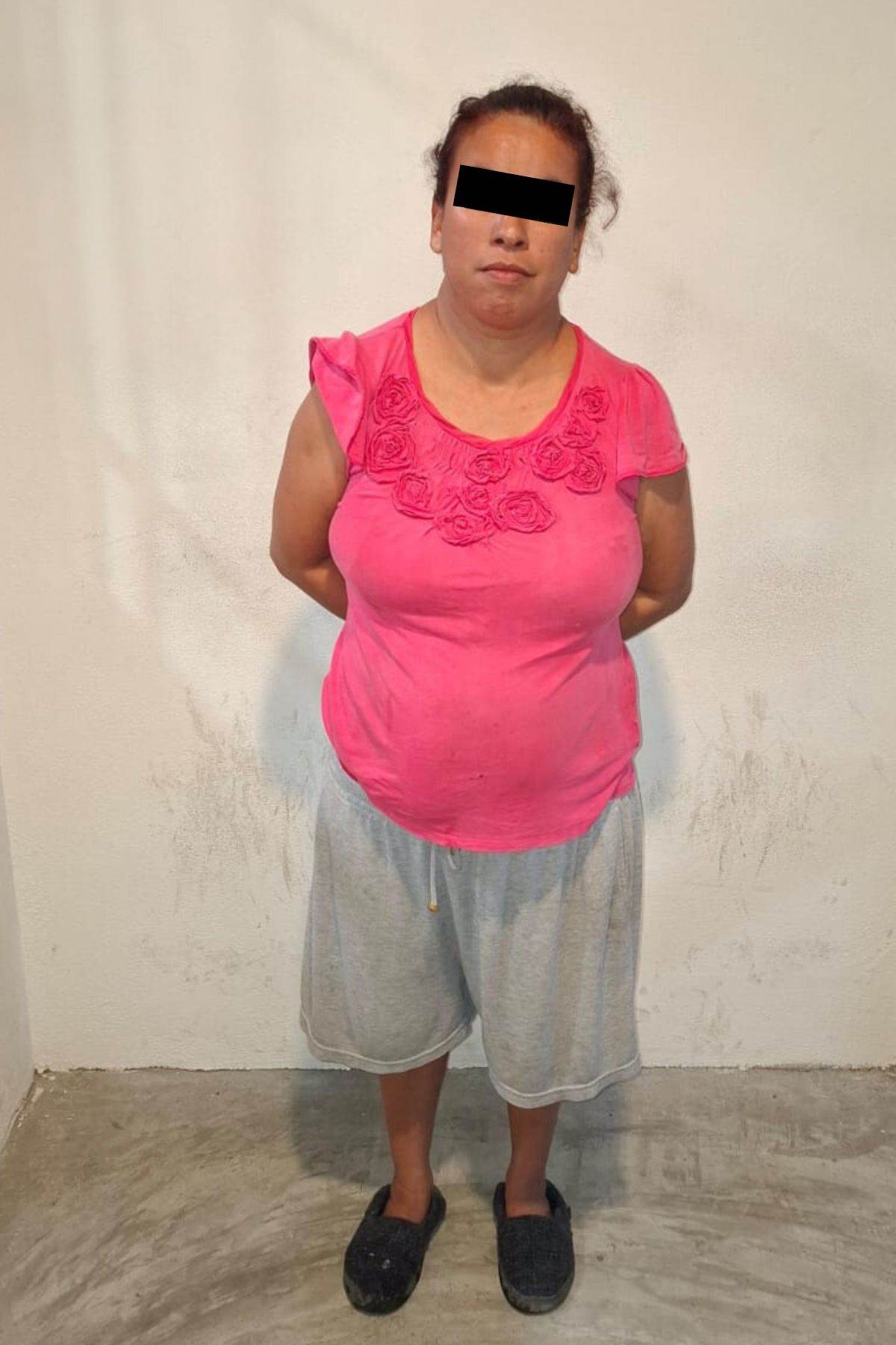Una pareja fue detenida por elementos de Seguridad Pública de Guadalupe por presunto abuso sexual y corrupción de menores contra de una joven de 15 años de edad, en la Colonia Cañada Blanca.