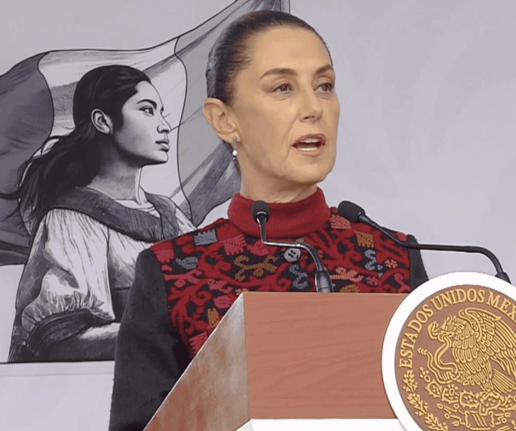 Asegura Sheinbaum que el Ejército construye “paz y trenes”