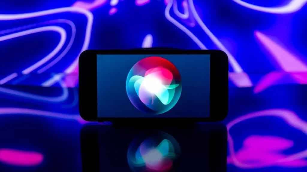 Apple trabaja en una nueva versión de Siri Apple trabaja en una nueva versión de Siri
