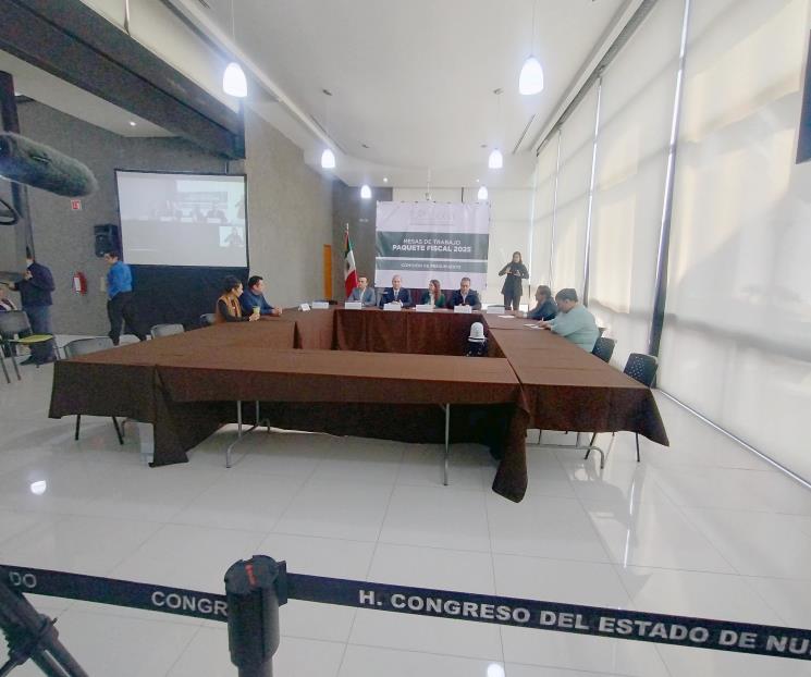 Deja tesorero plantados a diputados de Comisión de Presupuesto Deja tesorero plantados a diputados de Comisión de Presupuesto