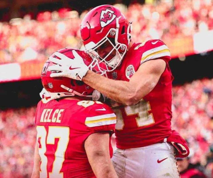 Se impone Kansas City a Raiders y avanza a la postemporada de NFL Se impone Kansas City a Raiders y avanza a la postemporada de NFL