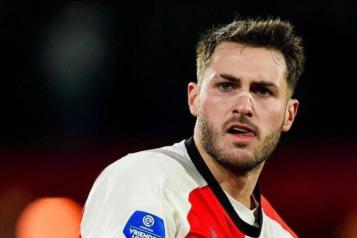 Anota Santiago Giménez con el Feyenoord