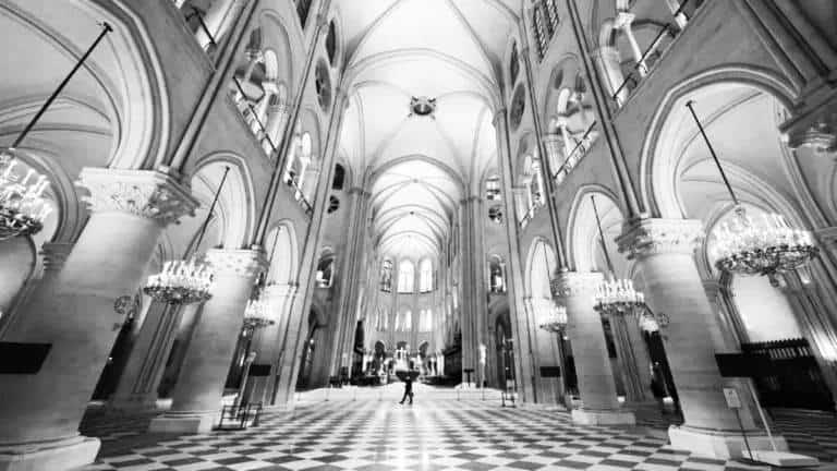 Resplandese Notre Dame tras el incendio de hace 5 años Resplandese Notre Dame tras el incendio de hace 5 años