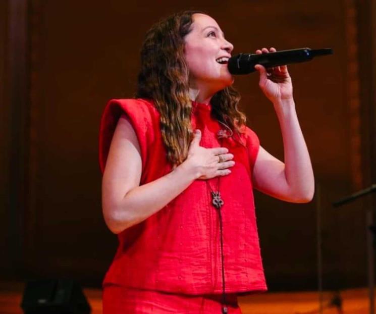 Natalia Lafourcade lanza nuevo álbum en vivo desde Nueva York Natalia Lafourcade lanza nuevo álbum en vivo desde Nueva York