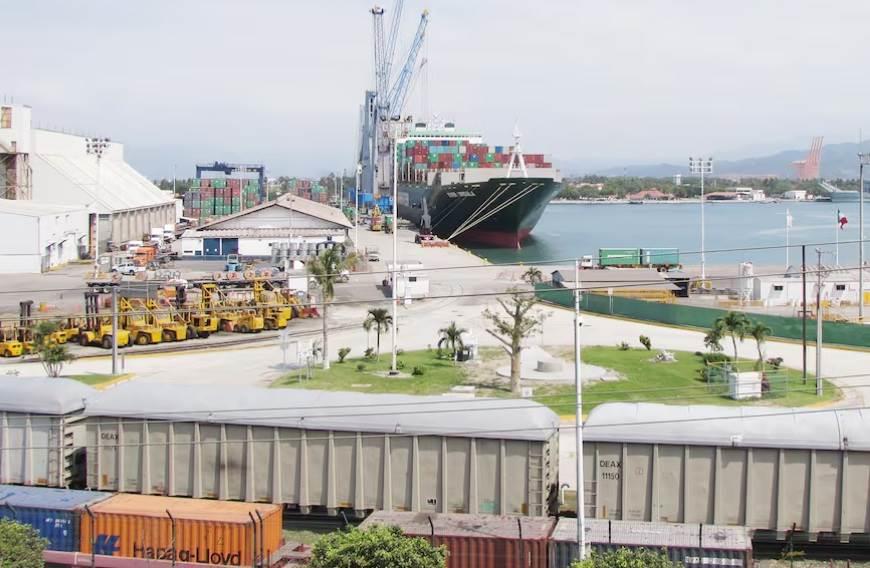 Sheinbaum anuncia modernización de 6 puertos