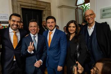 Asiste Samuel Garc&iacute;a a toma de protesta de gobernador de Jalisco