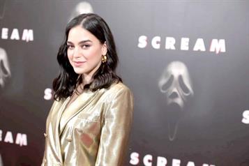 Celebra Melissa Barrera reconocimiento en Los Cabos