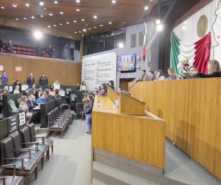 Convocan a mesa de trabajo para volver a votar la Ley de Egresos Convocan a mesa de trabajo para volver a votar la Ley de Egresos