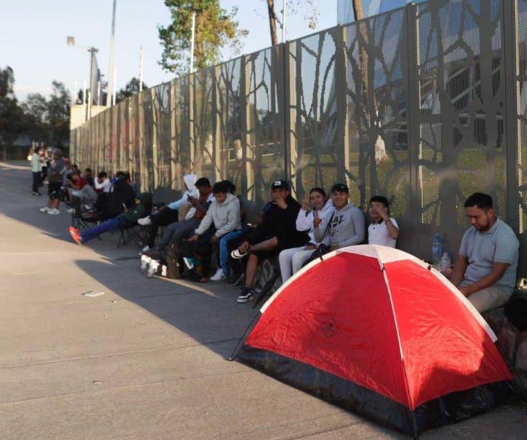 Acampan aficionados afuera del Cuauhtémoc; venta es en línea