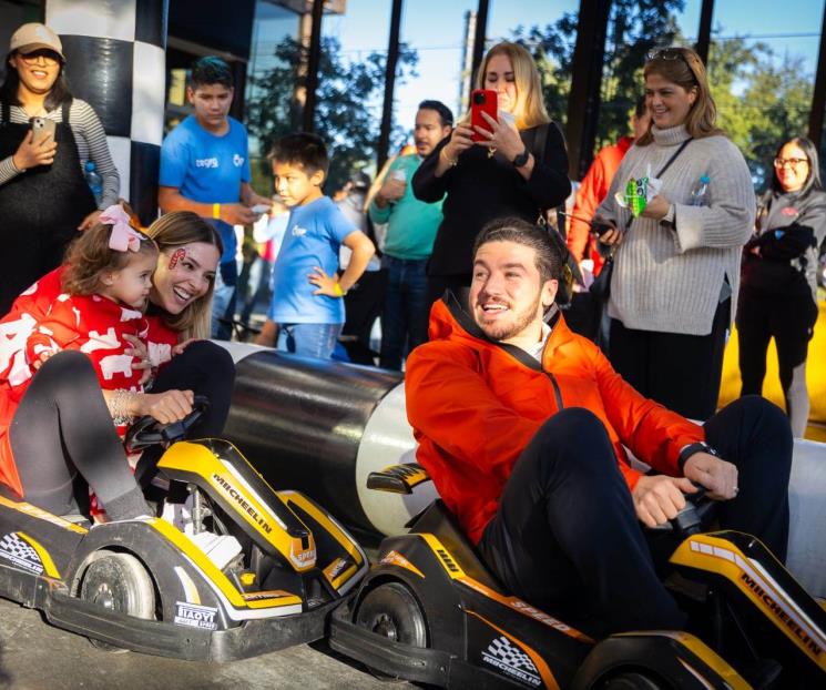 Celebran con macro posada a los niños del DIF NL