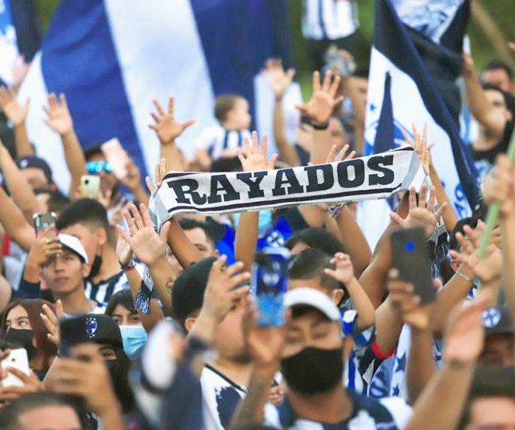 Viajan 4 mil aficionados de Rayados a Puebla