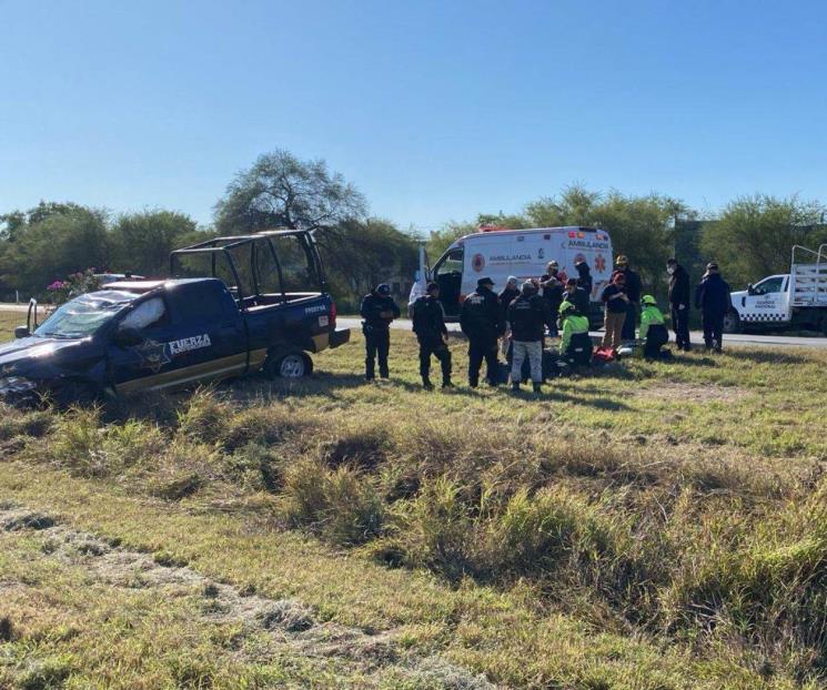 Vuelca unidad de Fuerza Civil en Juárez, hay un elemento herido