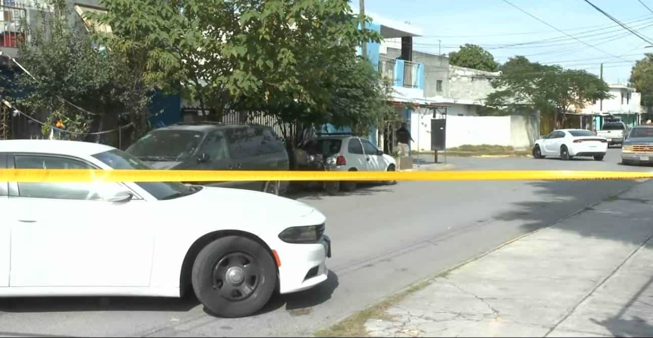 Un impresionante operativo policiaco se registró en el municipio de Apodaca, Salinas Victoria y Lampazos, Nuevo León, al buscar la Fiscalía de Justicia del Estado, la ubicación de una persona privada de la libertad.