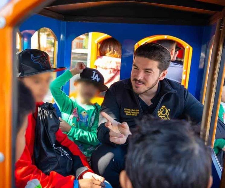 Festejan en familia elementos de FC Festejan en familia elementos de FC