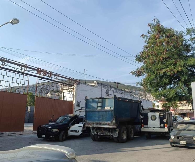 Obtienen asaltantes de negocio botín de 5 mdp