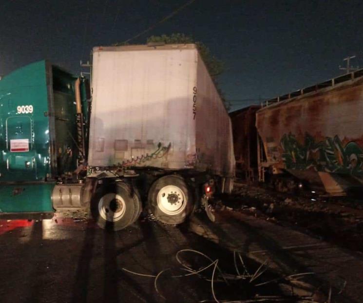 Embiste tren a tráiler Embiste tren a tráiler