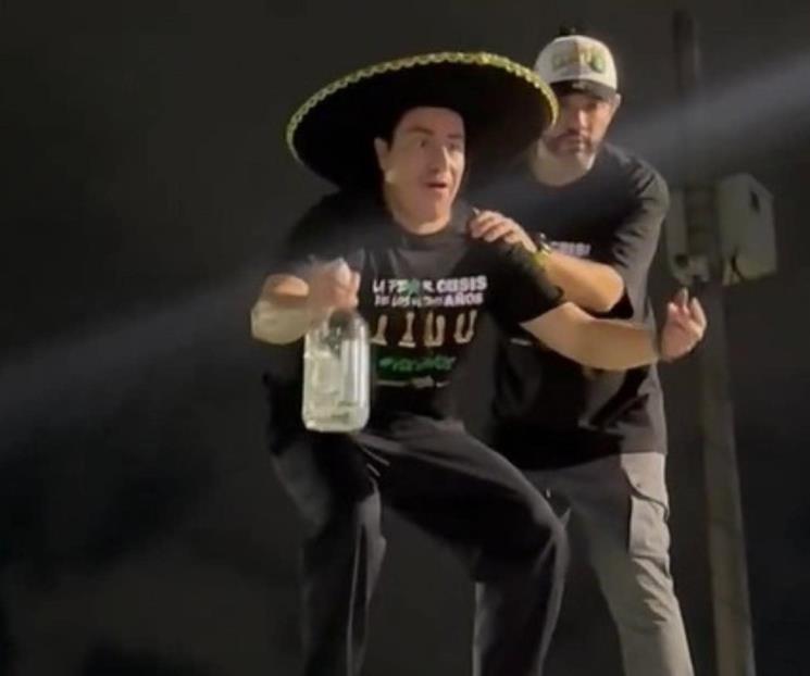 Es Efraín Juárez... el alma de la fiesta en Colombia Es Efraín Juárez... el alma de la fiesta en Colombia