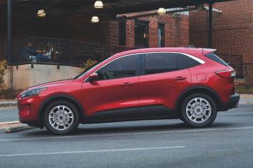 Ford llama a revisión a 7 mil autos 2022-2024