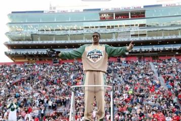 Protagoniza Snoop Dogg noche inolvidable en el Arizona Bowl