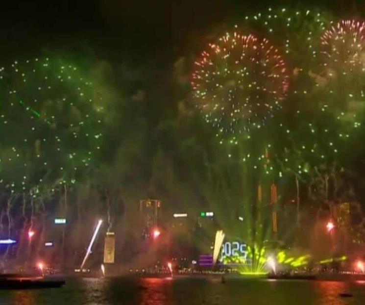 Asia y Australia reciben el 2025 con fiesta y fuegos artificiales Asia y Australia reciben el 2025 con fiesta y fuegos artificiales
