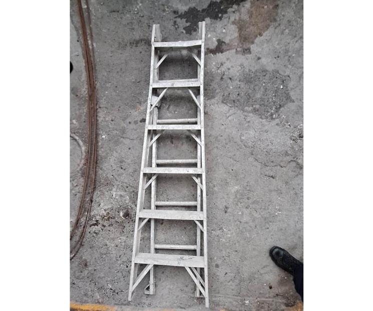 Caen dos por robo de escalera