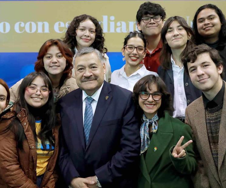 Agradece Santos Guzmán participación estudiantil en actividades 2024
