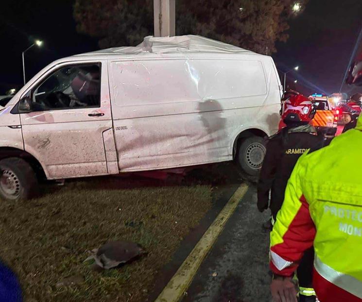 Se estrella camioneta de funeraria Se estrella camioneta de funeraria