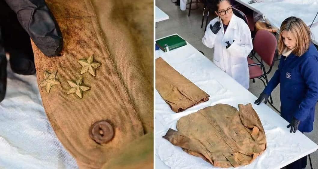 Restauran uniforme militar de almirante de la Guerra de Castas