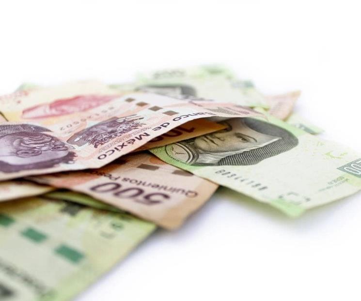 El peso acumula tres semanas con retrocesos