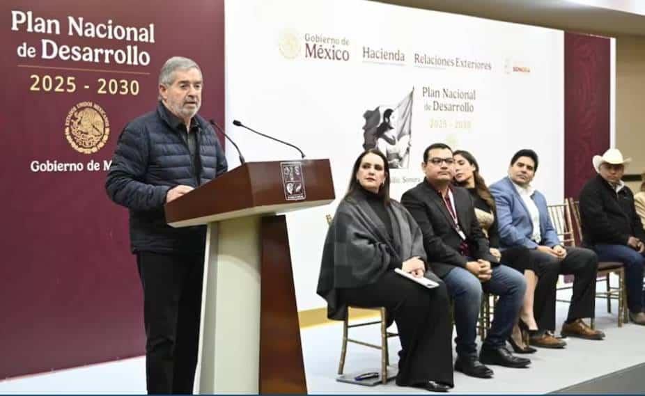 De la Fuente inaugura foro para Plan Nacional de Desarrollo